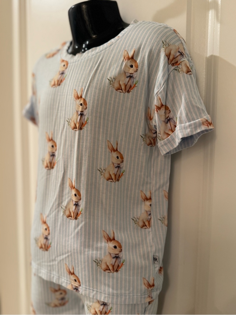 Bums & Roses Bunny Bamboo Short Set - Picture 2 of 8